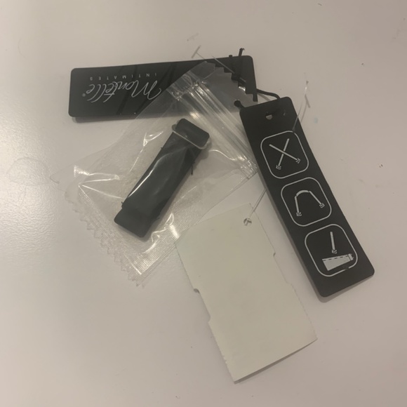 Bra - Picture 2 of 3